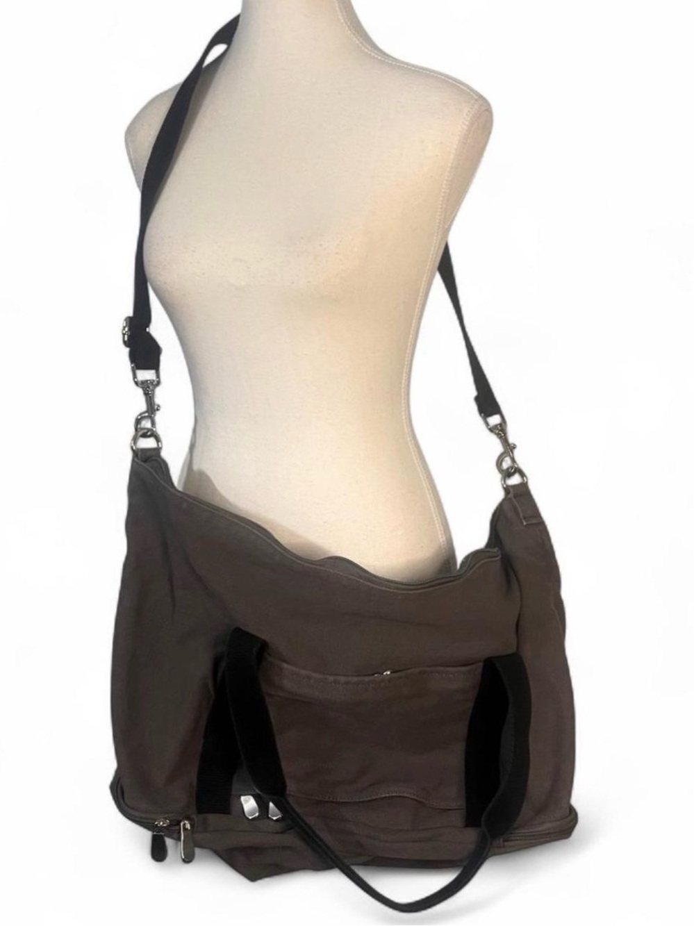 Lo & Sons gray Catalina Deluxe Small Weekender travel crossbody Bag